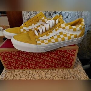 Vans Checkered Spicy Mustard Yellow and White Sneaker M8.5 Wm10 NIB